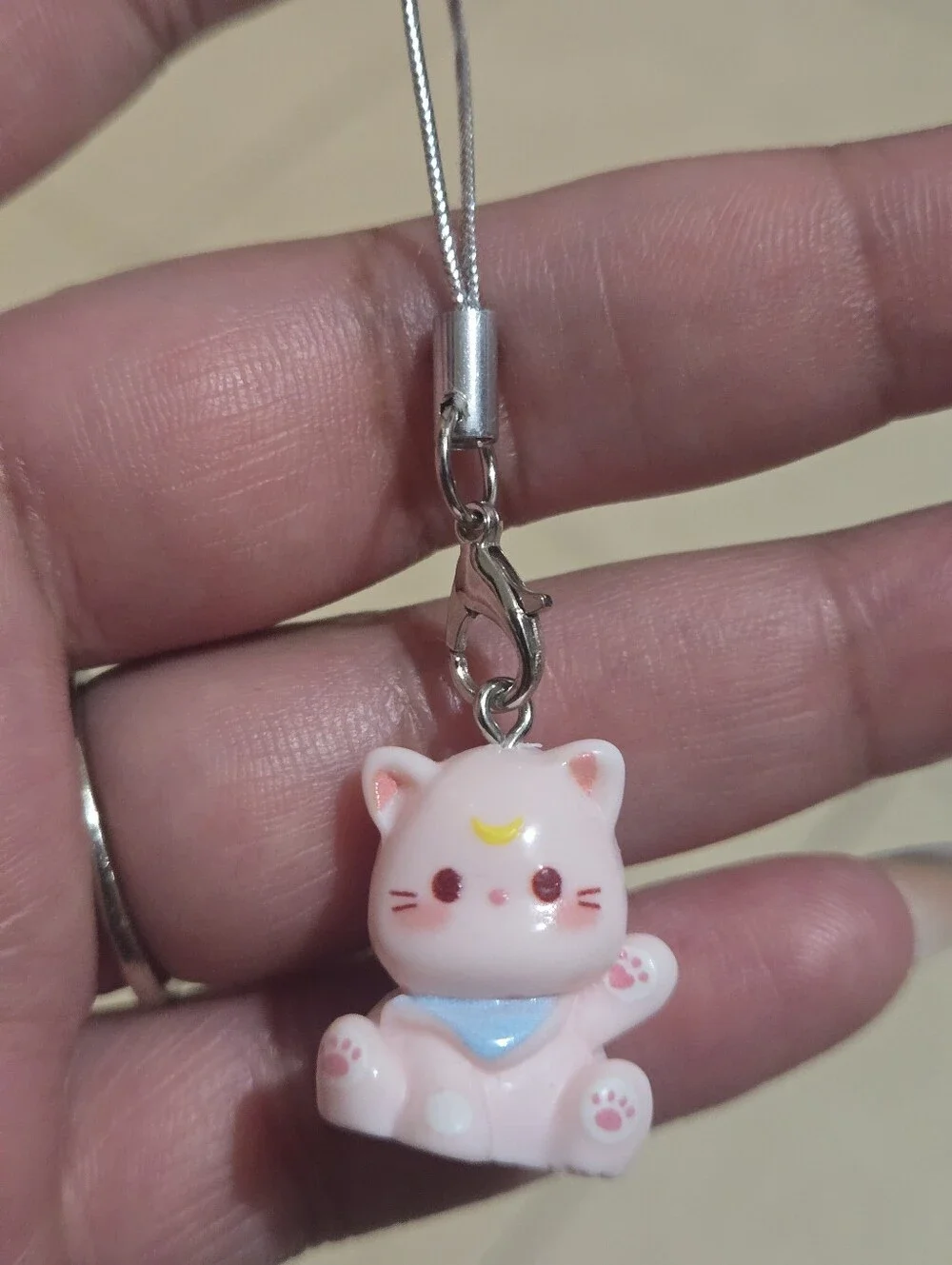 Cute Acrylic Lucky Cat Charm Keychain - Pink, Yellow Or Blue